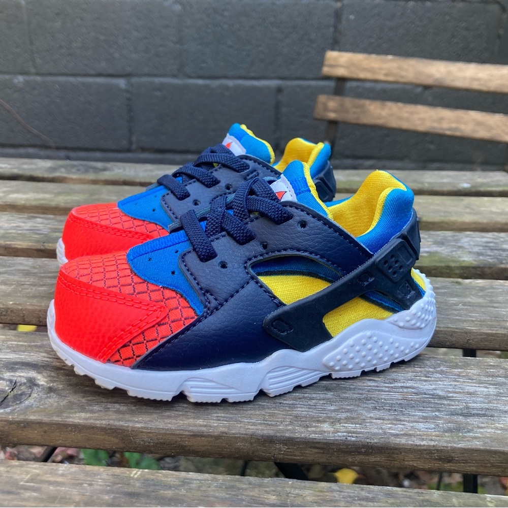 Red Spider Man Yellow Blue Nike Hurrache Run Size 7C